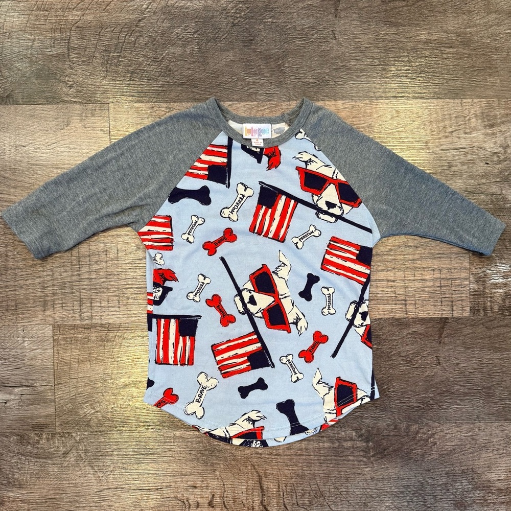 LuLaRoe Kids 3/4 Sleeve Unisex Americana 4th of July Shirt With Dogs Size 4